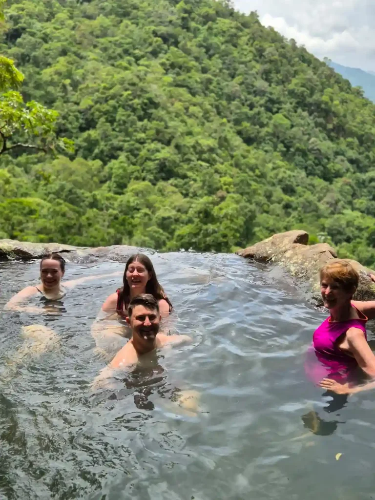 Berendam di cunca plias