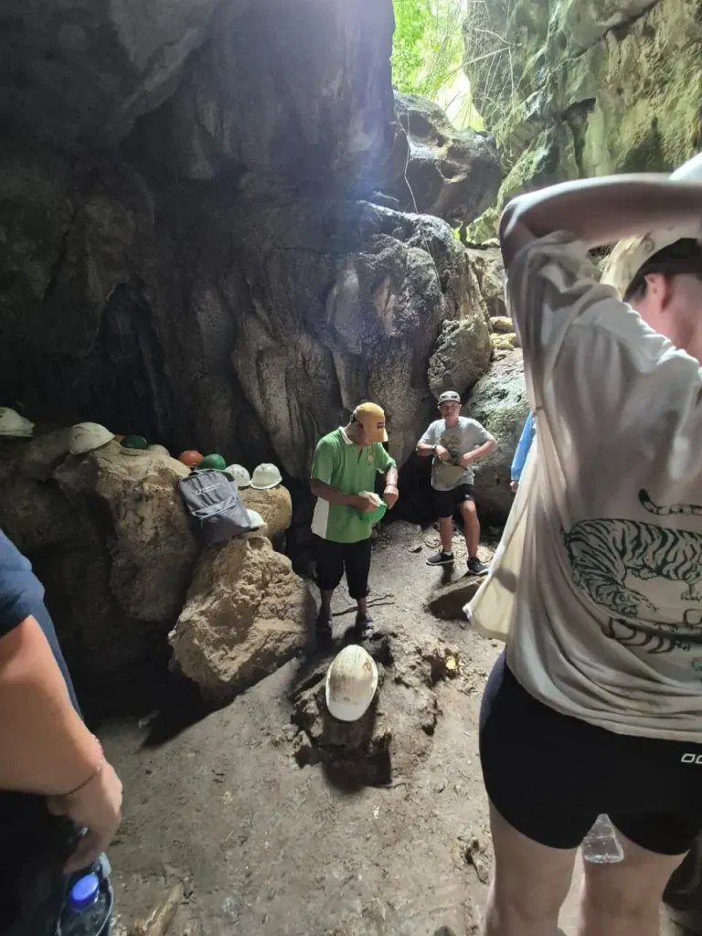 goa batu cermin foto