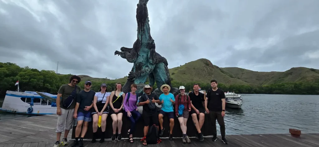 Makan siang di dermaga