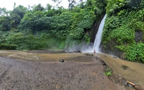 munduk waterfall
