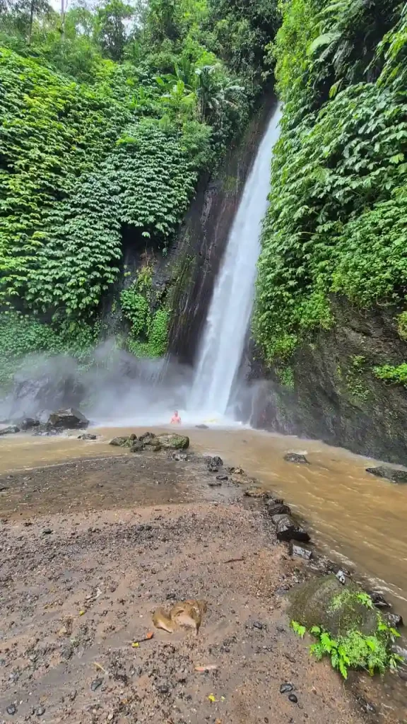 munduk waterfall bali