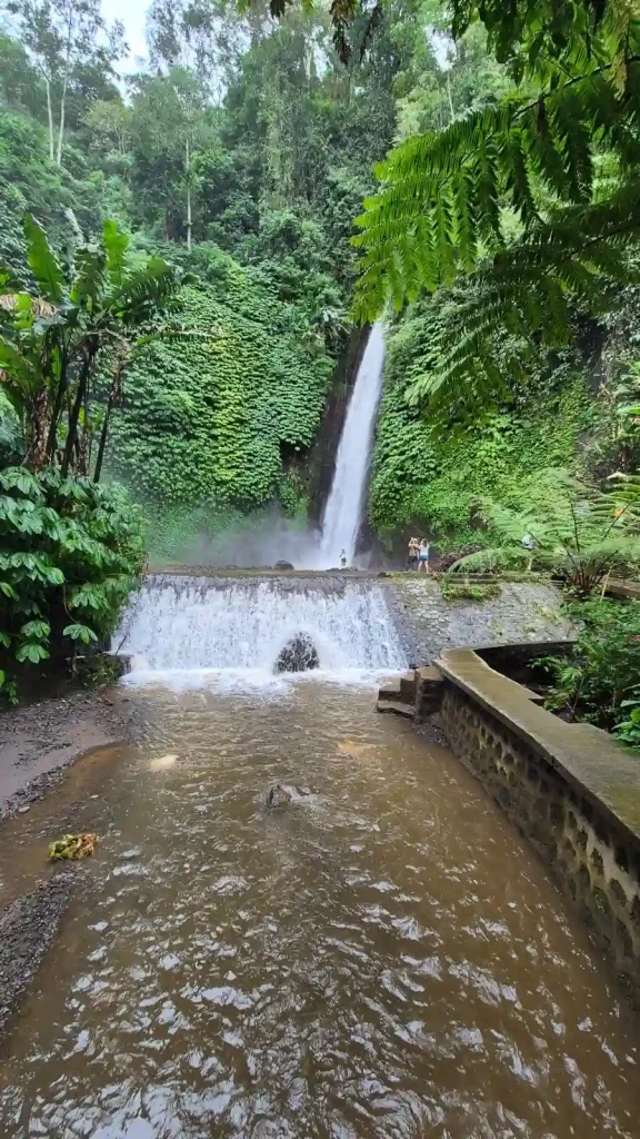 munduk waterfall tour