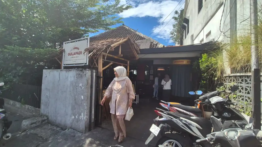 Tampak depan gula padi garut