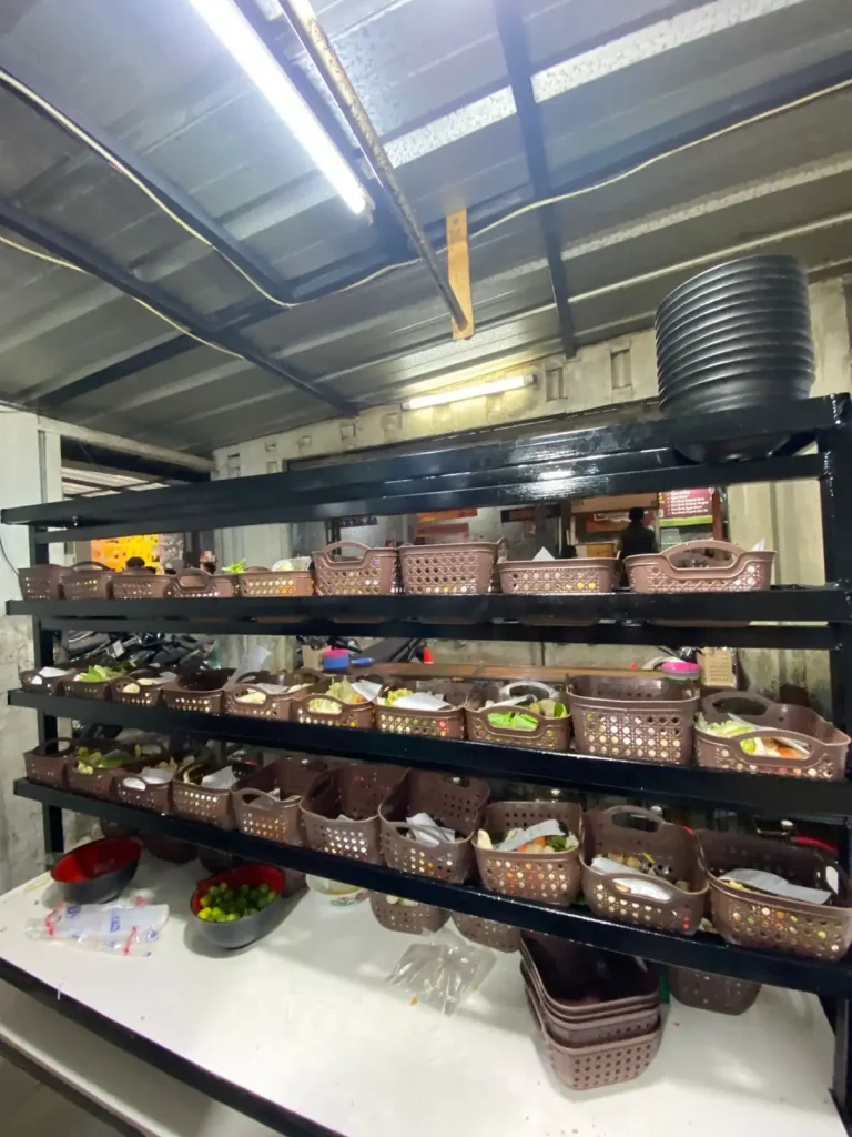 tempat nongkrong terbaik di seblak kedai bungsu cimacan